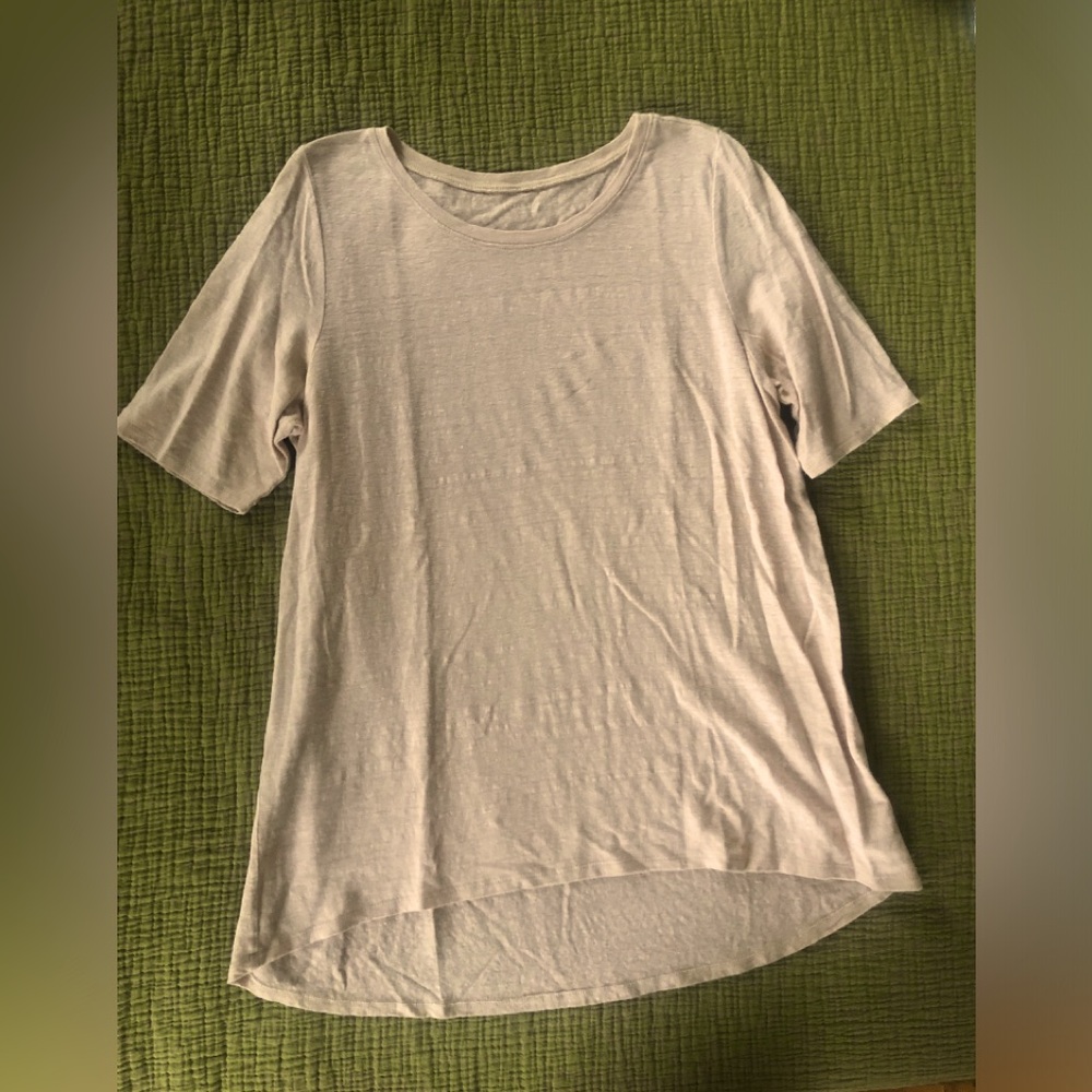 Cute Eileen Fisher linen knit tee S like new